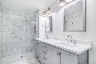 Elegant Vanity and Mirror