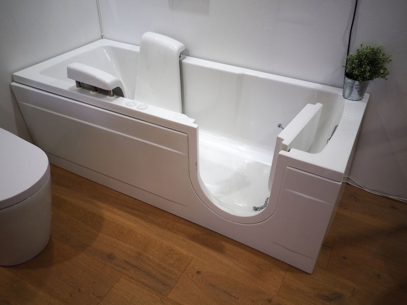 Top Bathtub Installation Companies in Oconomowoc, WI